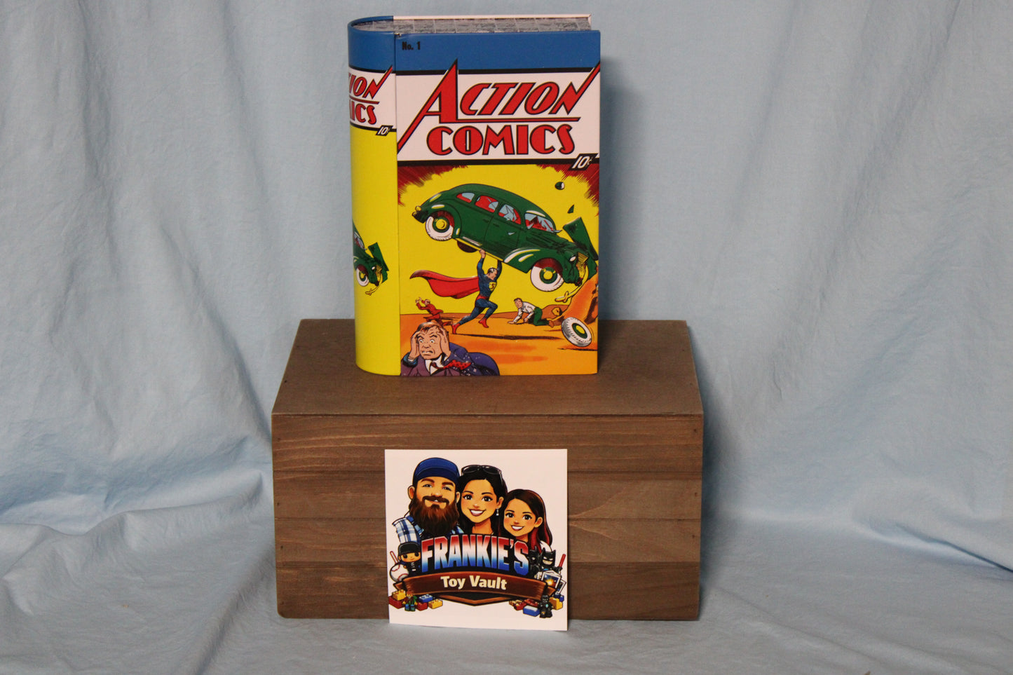 Action Comics DC Comics Collector Tin With Lanyard & Card